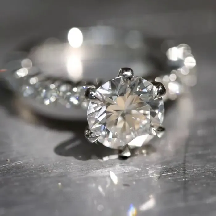 Round Cut Diamond White 925 Sterling Silver Classic Engagement Ring