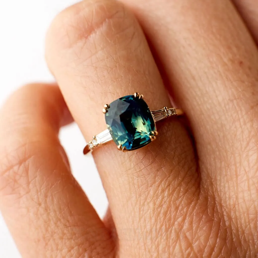 Cushion Cut Emerald Green 925 Sterling Silver Yellow Gold 3-Stone Engagement Ring
